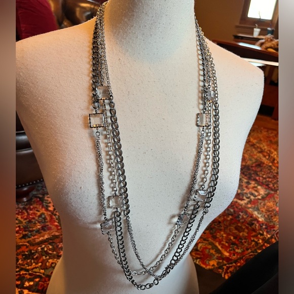 Great piece from NY & Co! Dark and light silver multi chain and crystal necklace - Picture 4 of 8